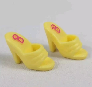 Barbie Vintage Yellow Mule Heel Sandal Shoe Pair Mattel - Picture 1 of 3