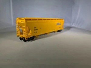 HO Accurail, Dekota Minnesota & Eastern, DM&E 51294, Covered 3-Bay Hopper Car - Picture 1 of 8