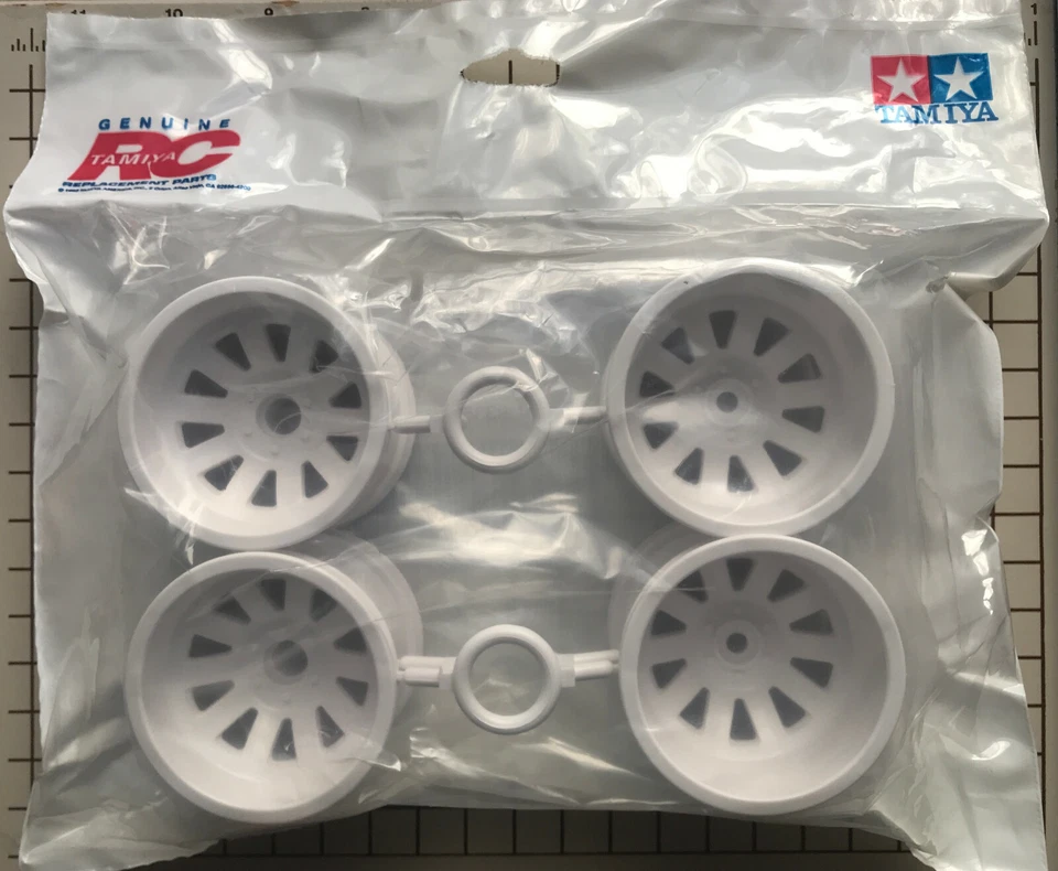 Tamiya RC 4-PACK Wheel Set in White for Stadium Blitzer: 58482 # 9335110 - Image 1 of 1