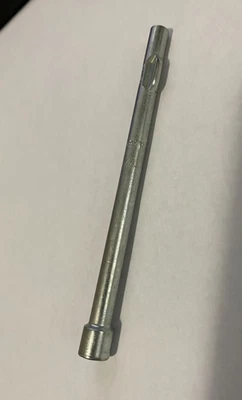 90-8M VACO Klein 1/4" Magnetic Nut Driver Bit - Image 1 of 4