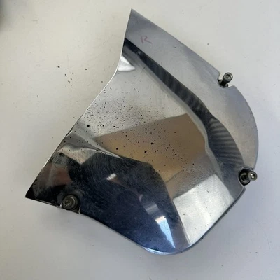 Capa protetora de roda dentada Victory Cross Country 2011 cromada motor dianteiro 5632406-156 - Imagem 1 de 4