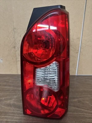 Conjunto de lámpara de luz trasera para pasajero derecho Nissan Xterra 2005-2015 OEM Foto 1 de 4