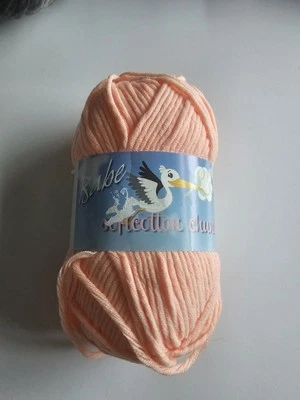 Euro Babe softcotton Peach 04 Worsted Yarn 55% Acrylic 45% Cotton Orange - Image 1 of 4