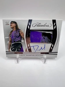 Parche de plata Panini Flawless Dominik Mysterio 2024/25 - Imagen 1 de 2