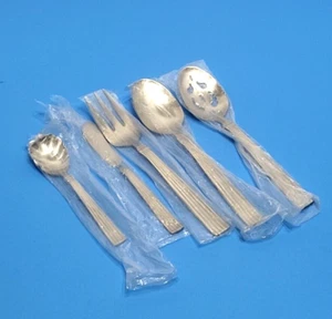 St. James Elegantes Edelstahl Besteck 5 Servierutensilien Gerippter Griff Design - Bild 1 von 7