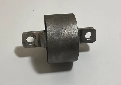 DEA Products A5489 Engine Mount Bushing - Image 1 of 3