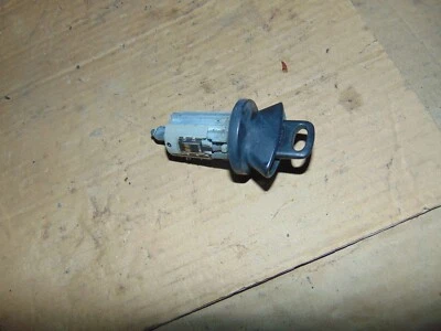 Ford F-150 1997-1998 cilindro de bloqueo de encendido con 1 llave Foto 1 de 2