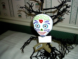 KURT ADLER 4."-HALLOWEEN RESIN SKULL ORNAMENT-NEW - Picture 1 of 2