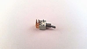 ALCO SWITCH TT21NG-RA-1 TINY DPDT ON-ON PC R/A MOUNT TOGGLE .4VA @ 20VDC - Picture 1 of 2