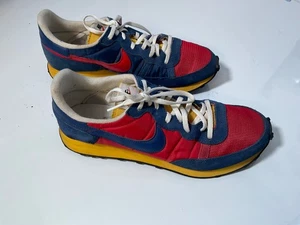 Men’s 10 Nike Challenger OG University Red Coastal Blue Yellow Waffle SHOES - Picture 1 of 11
