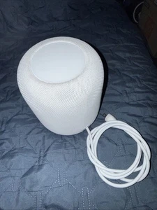 Apple HomePod (2nd Generation) Smart Speaker with Siri - White a2825 - Picture 1 of 11