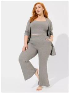 Torrid superweiche gerippte Lounge-Hose volle Länge grau Gr. 3X neu mit Etikett - Bild 1 von 4