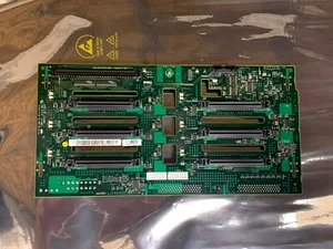 Dell R0225 Poweredge 2600 1x6 Scsi Backplane - Bild 1 von 2