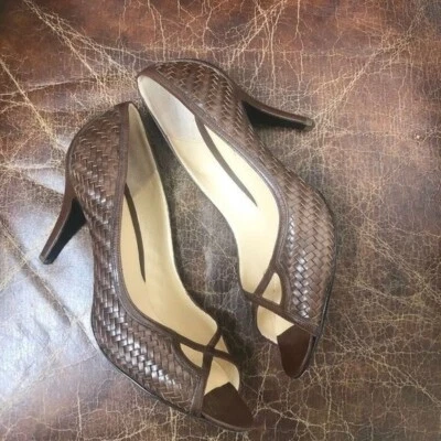 Cole Hann Cuero Tejido Cesta Puntera Abierta Tacones 9B Foto 1 de 4