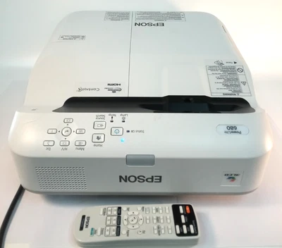 Epson Powerlite 680 XGA 3LCD 3500 Lumens Projector 982 Lamp Hours W/ Remote - Image 1 of 4