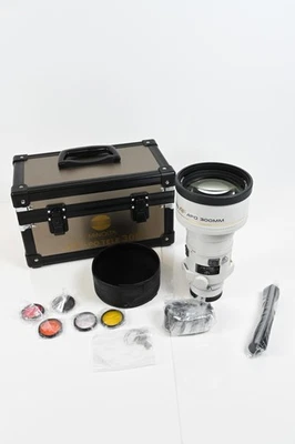 Minolta AF 300mm f2.8 High Speed APO Lens Sony #066 - Image 1 of 4