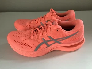 NEU Asics Gel-Kayano 28 Damen-Laufschuhe – korallefarben – Größe 8,5 - Bild 1 von 7