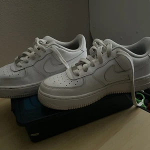 air force 1 white - Picture 1 of 6