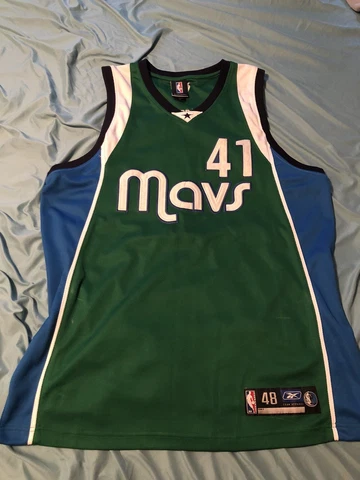 Reebok Dallas Mavericks Dirk Nowitzki alt green NBA sewn Authentic jersey 48 Cover