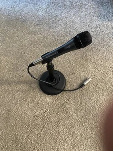 Sennheiser Microphone 835S and mini desk stand made in Germany Ex. Working Cond. - Picture 1 of 11