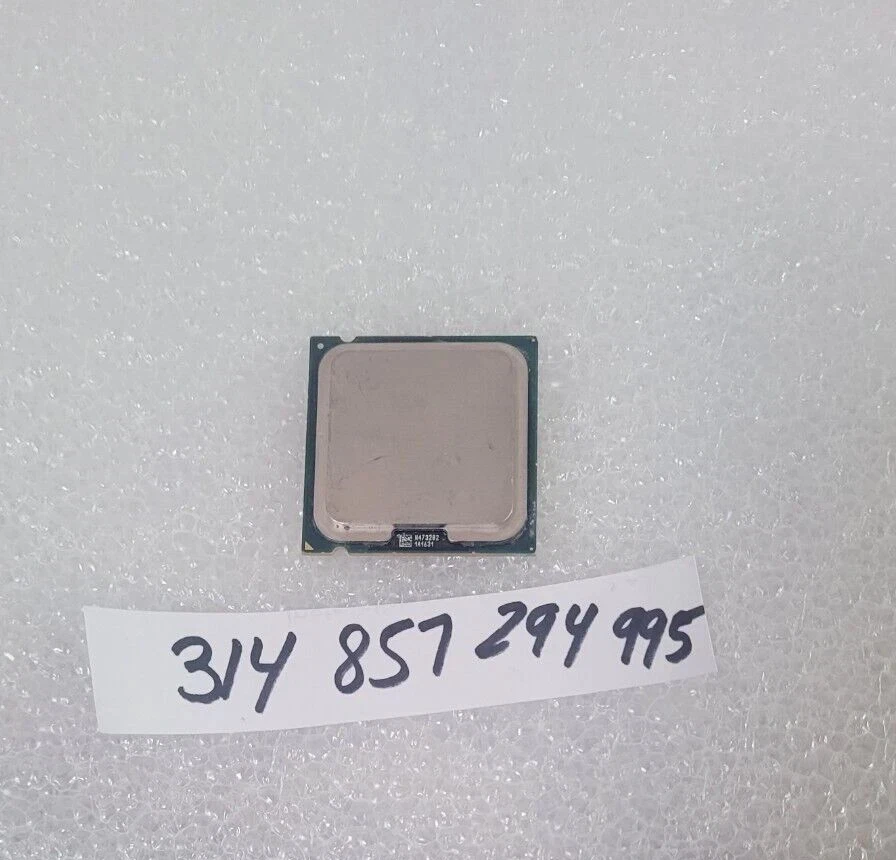 Intel Xeon 3070 SLACC Fujitsu 34005941 Dual Core CPU 2.66GHz 1066MHz 4MB 775 - Image 1 of 1