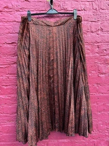 New Look Curves Animal Print Midi Party Casual Pleated Chiffon Skirt Size 26 - Picture 1 of 9