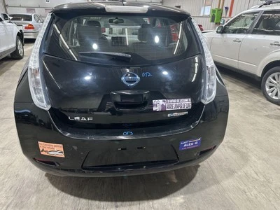 13-17 NISSAN LEAF REAR BUMPER COVER SUPER BLACK KH3 — 第 1/4 张图片