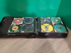 156 CDs In Case Folder. Good Variety Mostly Rock 80S 90S Early 2000s Lot Rares - Foto 1 di 24