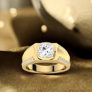 Anillo de banda amarillo de 18 quilates para hombre 1,20 quilates corte cojín diamante IGI laboratorio cultivado 9 10 11 - Imagen 1 de 10
