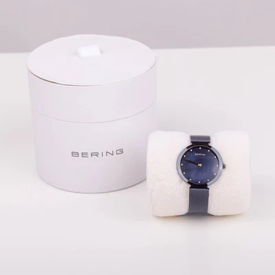 Reloj Bering Classic 18132-399 para mujer 32 mm cristal acento esfera azul MOP NUEVO CON ETIQUETAS Foto 1 de 4