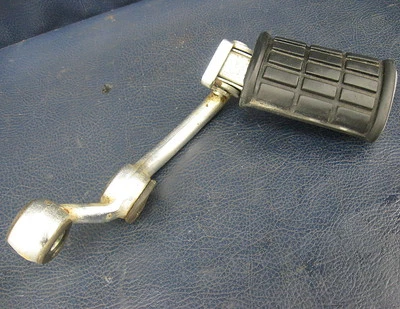 estribo delantero derecho Yamaha XV750 Virago 1982 1983 XV750K XV920 X Foto 1 de 4