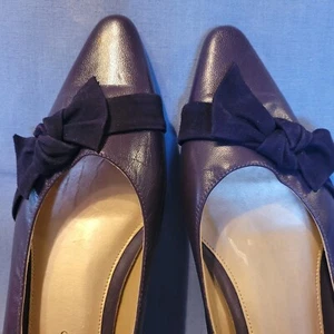 Bellini Size 8 W Shoes Purple Leather W/Velvet Bow. Flats Pointed Toe Great Cond - Picture 1 of 10