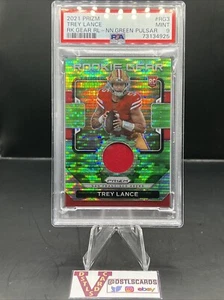 2021 Panini Prizm - TREY LANCE ROOKIE GEAR NEON GREEN PULSAR #RG3 PSA 9 Mint - Bild 1 von 4