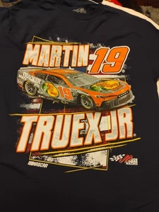 Martin Truex Jr. Bass Pro Shops Patriotic T-Shirt Medium - Picture 1 of 16