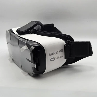 Auriculares de realidad virtual Samsung Gear VR alimentados por Oculus SM-R322 SIN CAJA Foto 1 de 4