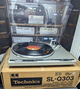 Giradischi Technics SL-Q303 in scatola originale con confezione originale - Foto 1 di 8