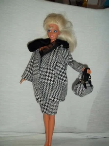 Schönes Set Kleid und Mantel mit Handtasche für 11,1/2-12"" Puppen - Bild 1 von 3