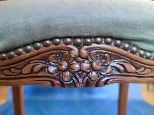 Vintage Upholstered Seat/Piano/Dressing Table Stool Queen Anne style legs. Good 