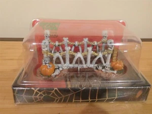 Lemax Spooky Town Accessory - Skeleton Bone Bridge - 2017 - #73299 - MIB - Bild 1 von 2