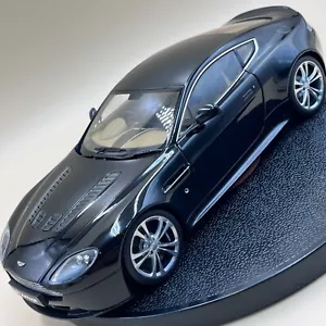 AUTOart 1/18 Aston Martin Vantage V12 2010 Black Diecast Performance 70207 - Picture 1 of 23