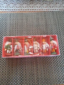 6 Nussknacker Weihnachtsbaumanhänger Nussknacker Holzfigur 6 Stück 6,5 cm aus Ba - Bild 1 von 5