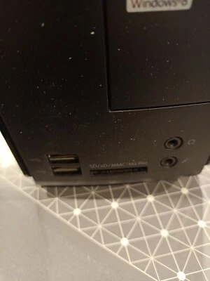 Pc fisso PACKARD BELL completo usato - Immagine 1 di 4