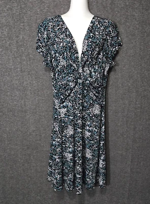 Vestido Connected Apparel para mujer 16 negro azul calce y acampanado micro floral elástico Foto 1 de 4