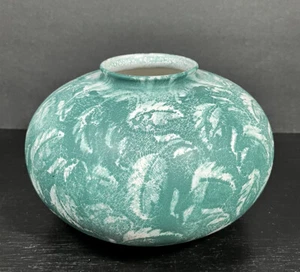 W. GERMANY Pottery Vase #69018 Bulbous Round Green White Leaf Motif 6.5"x 10" - Picture 1 of 8