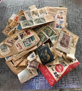 WORLDWIDE STAMPS COLLECTION - Picture 1 of 6