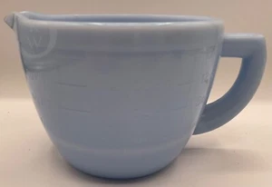 1930's Vintage*McKee*2 Cup Measuring Pitcher* Poudre' Blue*Delphite*Delifte - Picture 1 of 9
