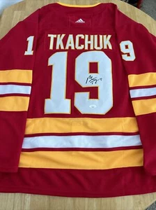 Matthew Tkachuk Calgary Flames Autographed Jersey JSA Certified - Picture 1 of 7