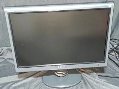 Gateway 900W 19" LCD Monitor VGA/DVI, Grade A, Power Cable, Free Ship - Image 1 of 4