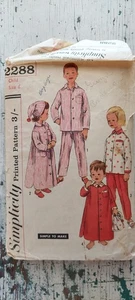 Simplicity Sewing Pattern For Children Size 6 - Picture 1 of 2