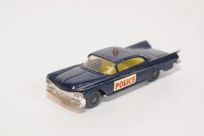 B95 1:64 3 INCH 3INCH HUSKY BUICK ELECTRA POLICE BLUE EXC. COND. - Immagine 1 di 4